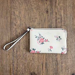 NWOT Coach Wristlet